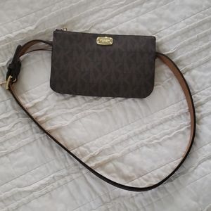 Michael Kors Hipsack
